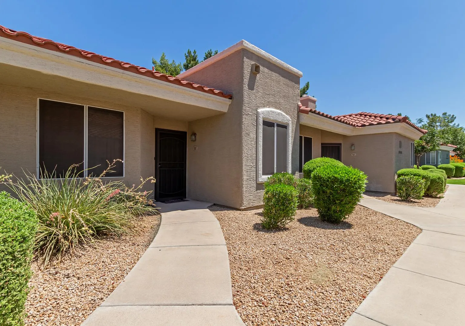 2929 W Yorkshire Dr Unit 1060 — Photo 1