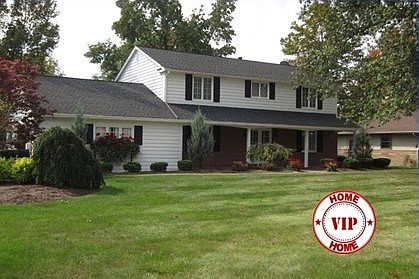1st image of 735 Country Club Ln