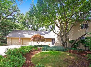 202 Brookside Dr, Elgin, IL 60123