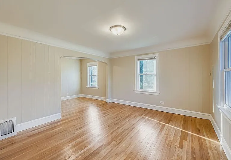 16855 Sayre Ave — Photo 2