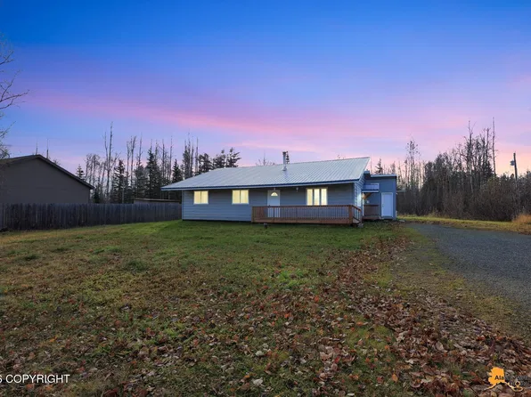 5870 W Phenix Ave, Wasilla, AK 99623