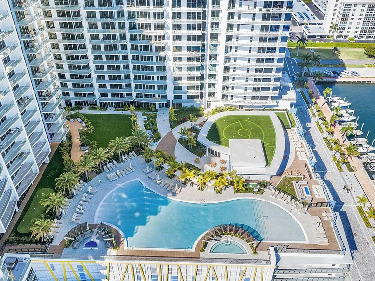 220 Lake Shore Dr #1125 — Photo 102