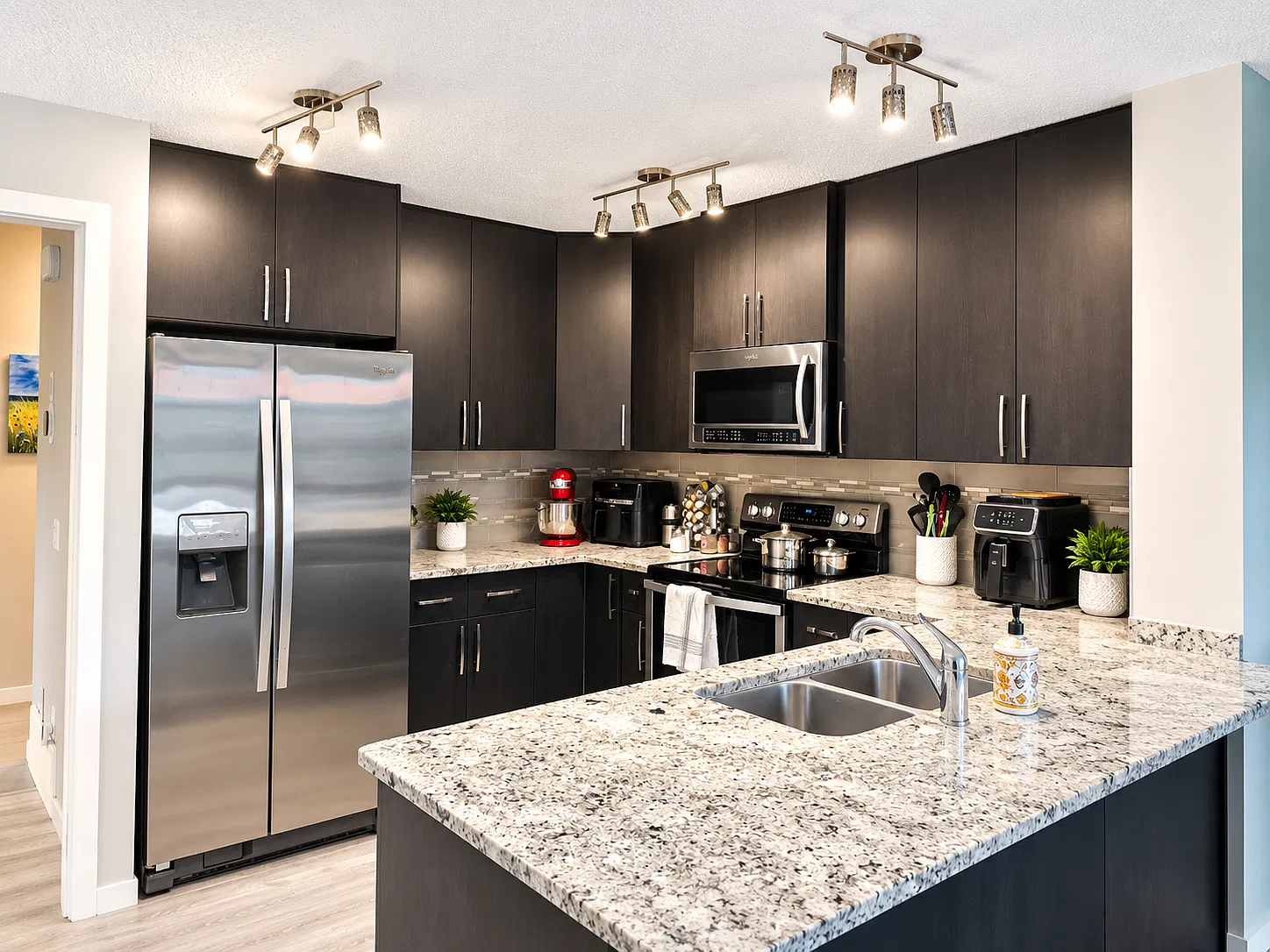 3 Bed 2.5 Bath Half Duplex In Jensen Lakes ? St. Albert — Photo 3