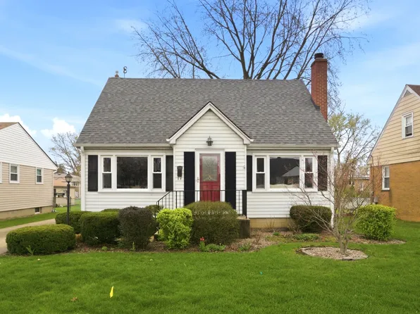 221 S Michigan Ave, Addison, IL 60101