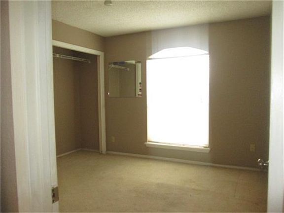 2nd image of 14939 Heritage Wood Dr