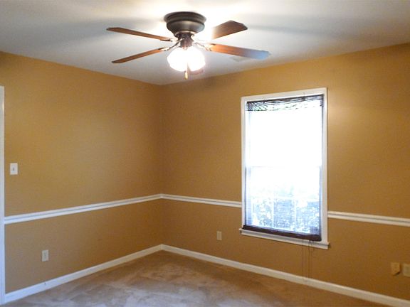 5th image of 373 Richards Way Dr