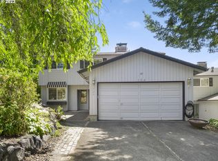 124 Touchstone Ter, Lake Oswego, OR