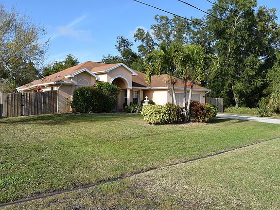 2nd image of 2416 SE Charleston Dr
