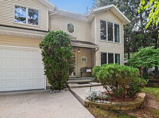 776 N Shore Dr, South Haven, MI 49090