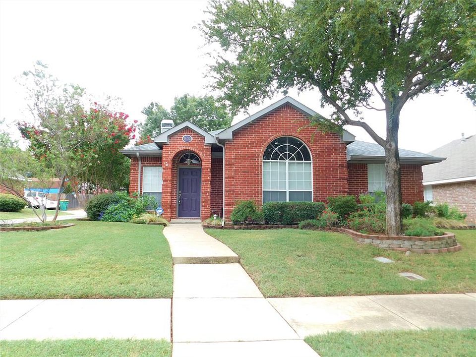 1st image of 1402 Stella Dr