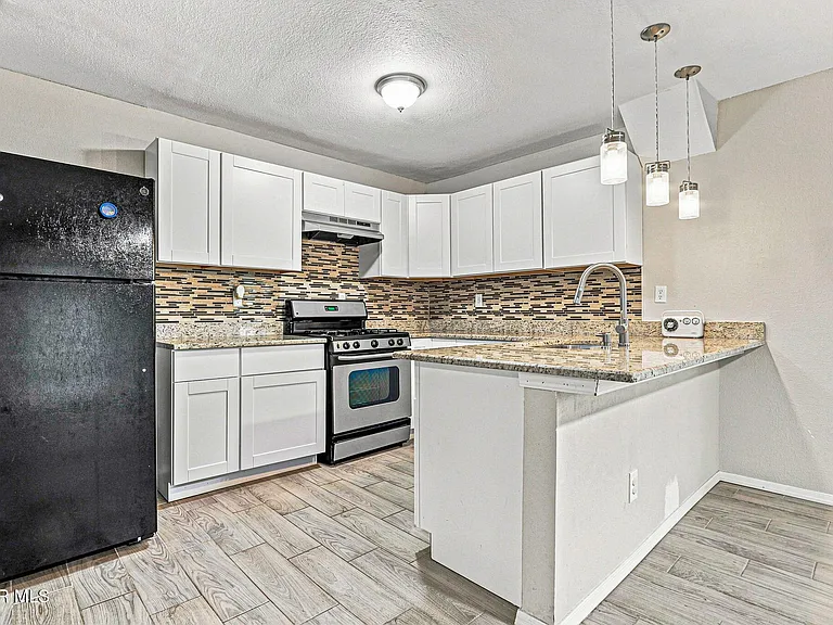 11524 Meadowbrook Dr — Photo 13