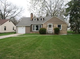 935 N Main St, Sandwich, IL 60548