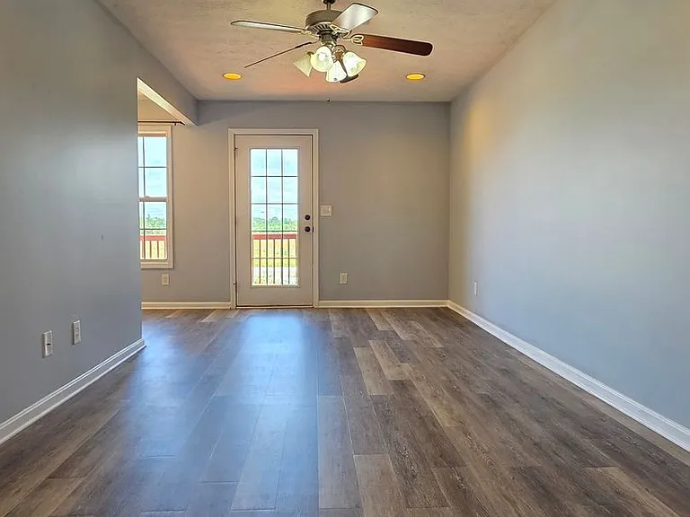 153 Twin Lakes Dr — Photo 7