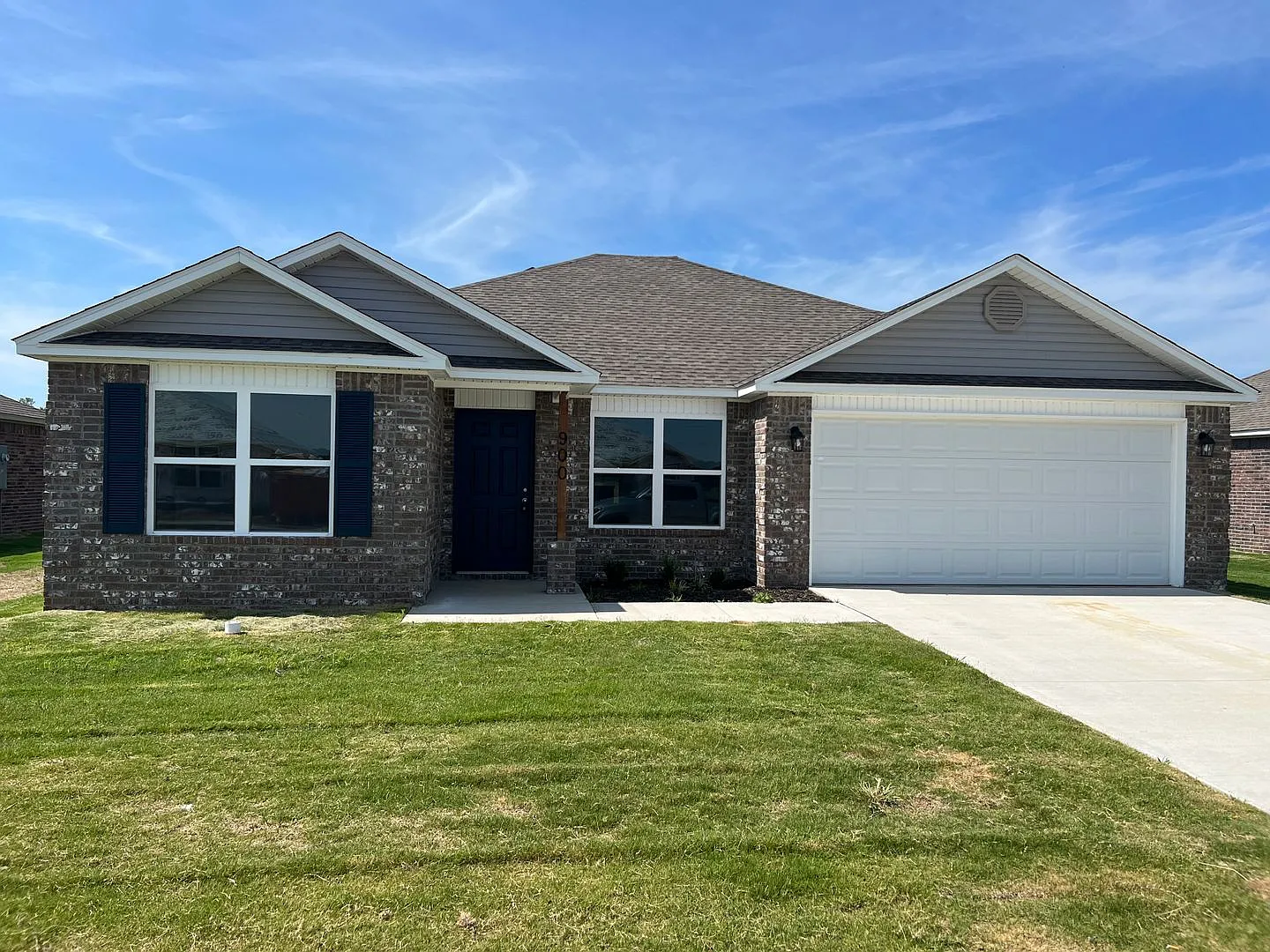 Leasing Special 1/2 Off First Months Rent!! Backyard Fencing Included!! Beautiful Brand New Homes... — Photo 1