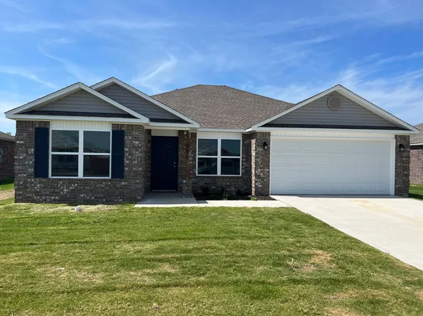 900 W Tanner Dr, Siloam Springs, AR 72761