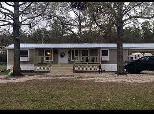 19797 Perrilloux Rd, Livingston, LA 70754