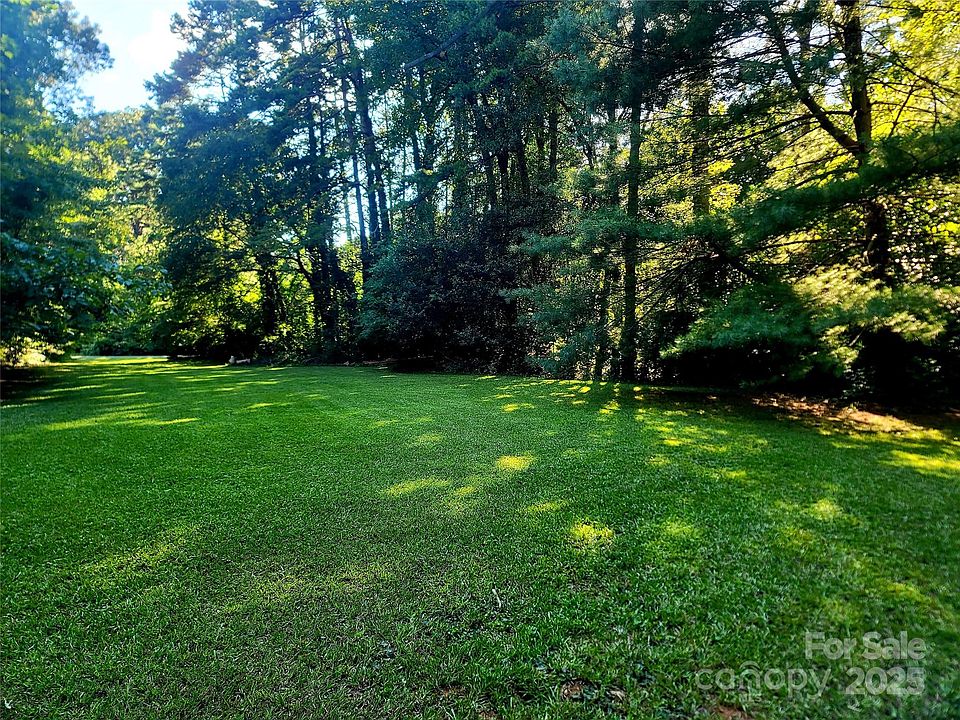1st image of 9018 Oxford Pl