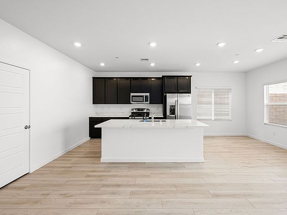 6 web or mls Lennar 3339 DANCING WATERS ST 6