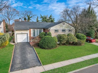 7 Kalmia Lane, Valley Stream, NY, 11581