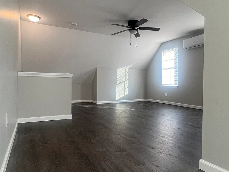 348 Elm St — Photo 21