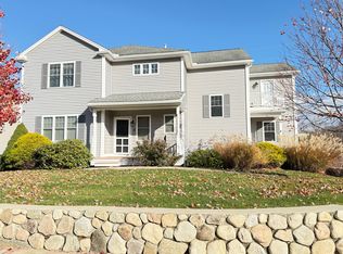 11 Sorelle Pl #B, Burlington, MA 01803