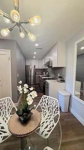 2801 N Los Felices Cir E Photo 1 2801 N Los Felices Cir E Photo 1