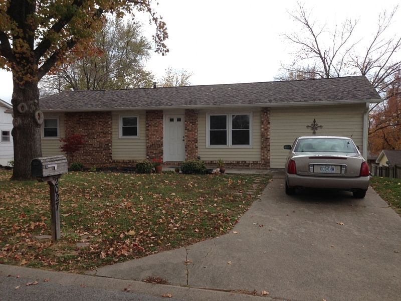 1st image of 2027 Montgomery St
