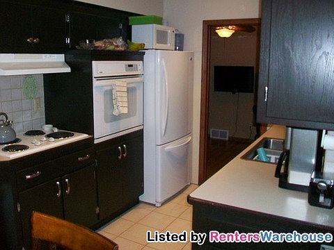2nd image of 5686 Lander Ave NE