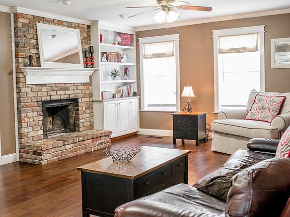 4th image of 1825 Penwood Dr