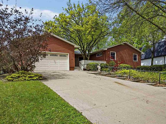 2nd image of 36 Arbury Dr