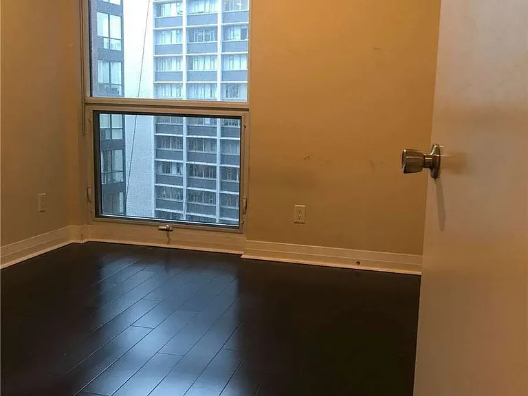 21 Carlton St #1310 — Photo 5