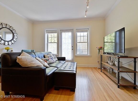 3rd image of 2243 N Lincoln Ave #M-3