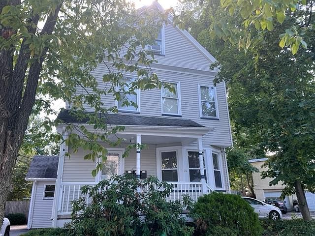 1st image of 76 Montague Pl Unit 1