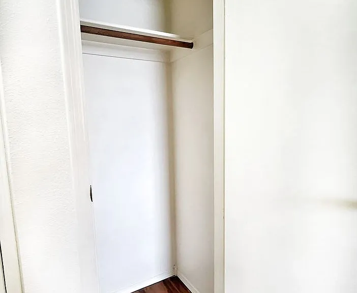 1706 S Eagleson Rd #101 — Photo 7