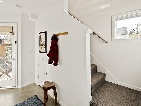 5th image of 1242 N Morgan St