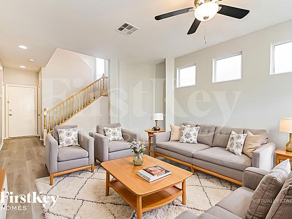 4th image of 4946 Copperlyn St