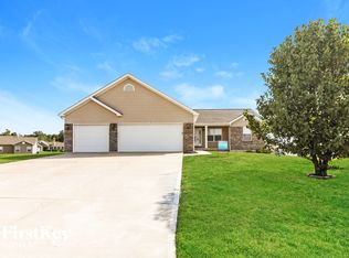112 Creek Hollow Way, Moscow Mills, MO 63362