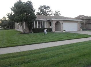 19138 Roy St, Lansing, IL 60438