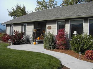 411 Cypress Ave, Rogue River, OR