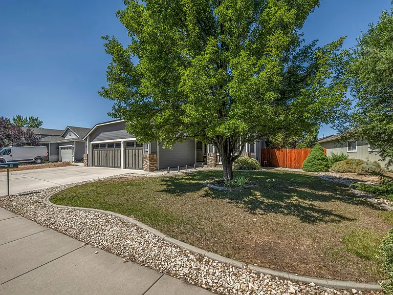 5045 Pradera St — Photo 85