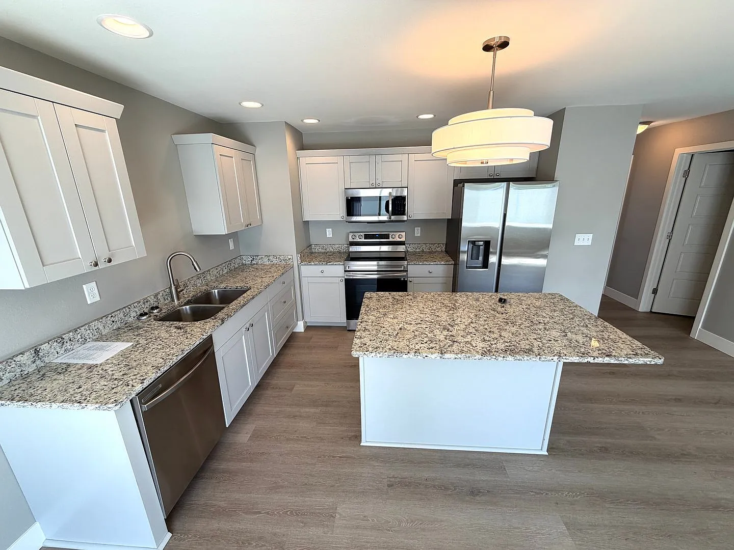 640 Ptarmigan Ln — Photo 3