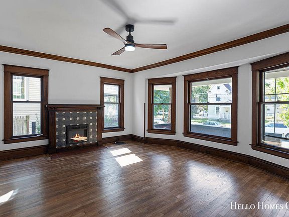 5th image of 818 Kalamazoo Ave SE