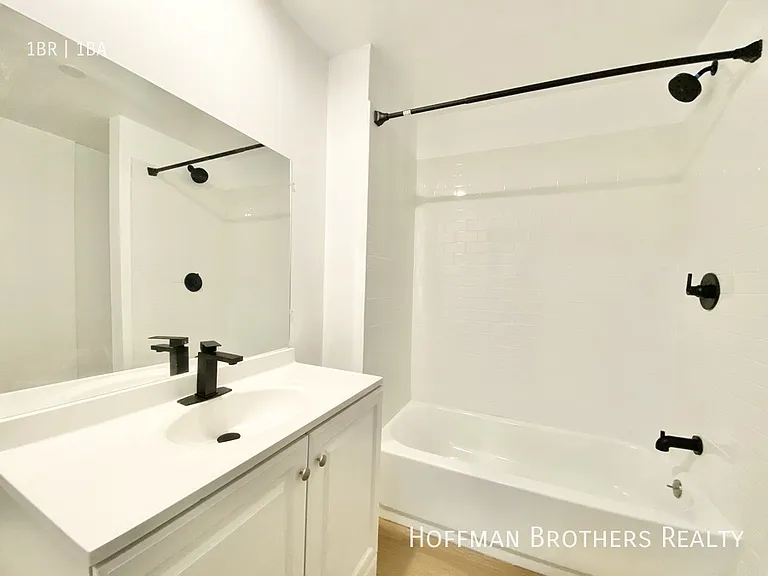 136 S Oxford Ave #3 — Photo 6