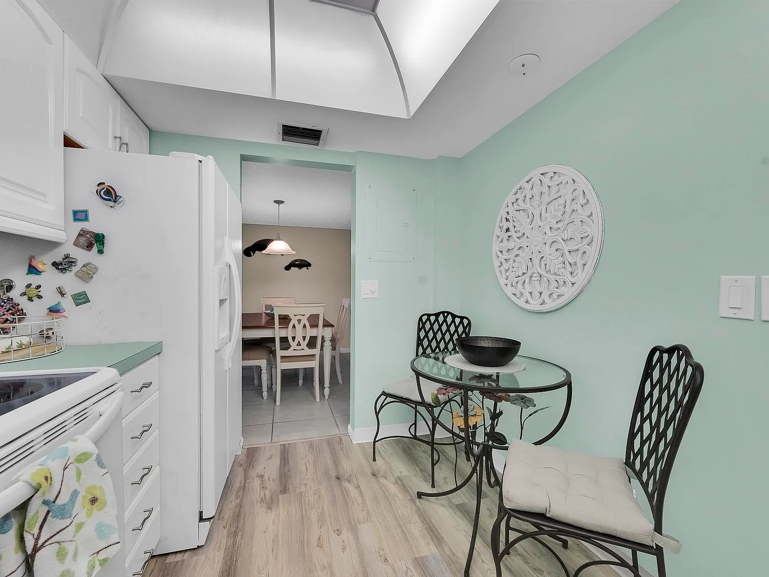 2 bed, 2.0 bath, 1102 sqft, $2,500 — Photo 4