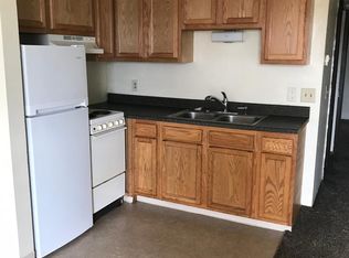 3206 Heatherton Dr #3, Davenport, IA 52804