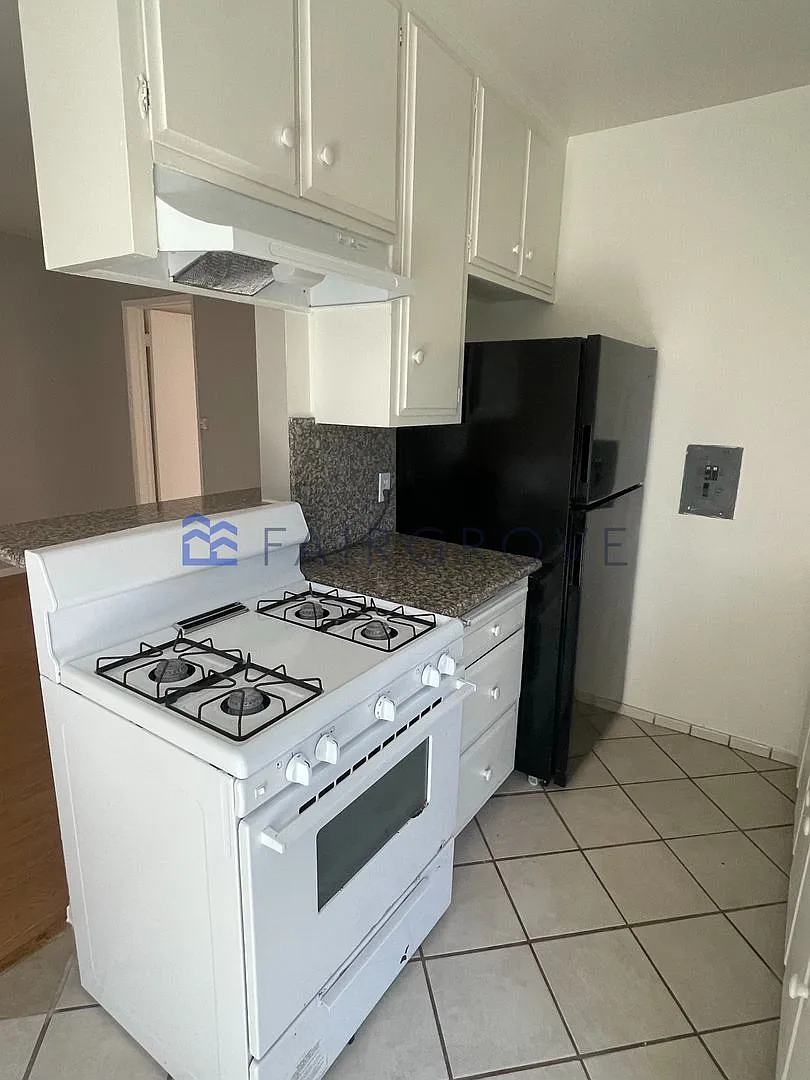 12730 Matteson Ave (RR) — Photo 2