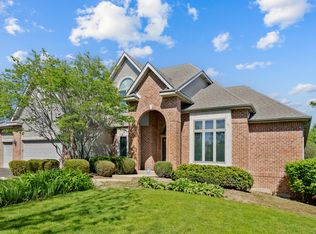 10902 Red Hawk Ln, Spring Grove, IL 60081