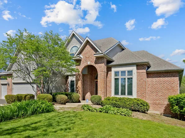 10902 Red Hawk Ln, Spring Grove, IL 60081