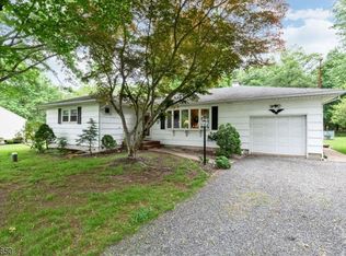 982 Chambers Ct, Bridgewater, NJ 08807