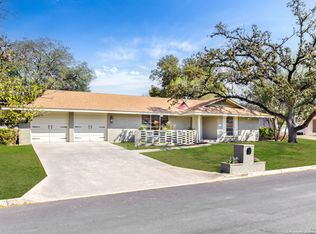 405 Winfield Blvd, Windcrest, TX 78239